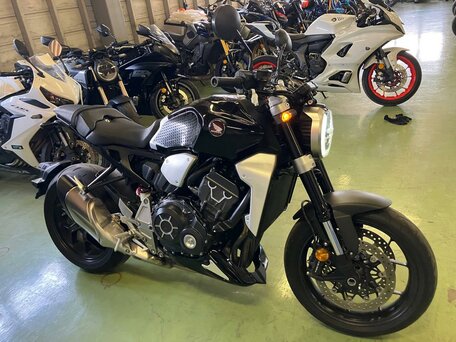 2019 Honda CB 1000R, чёрный, 1077000 рублей, вид 4