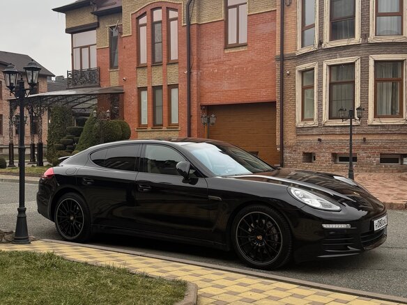 2015 Porsche Panamera 4 I Рестайлинг, чёрный, 3900000 рублей