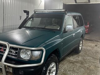 1999 Mitsubishi Pajero II Рестайлинг, зелёный, 850000 рублей, вид 1