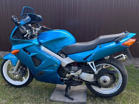 1999 Honda VFR 800, голубой, 340000 рублей, вид 2
