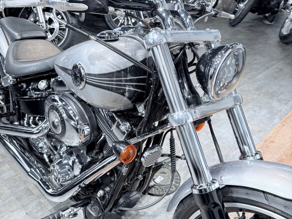 2015 Harley-Davidson Breakout, серебристый - вид 21