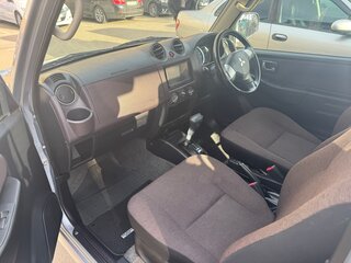 2010 Mitsubishi Pajero Mini II, серебристый, 710000 рублей, вид 3
