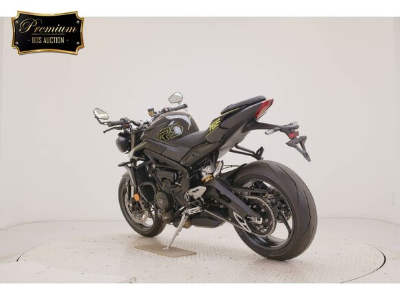 2025 Triumph Street Triple, чёрный, 1477000 рублей - вид 5