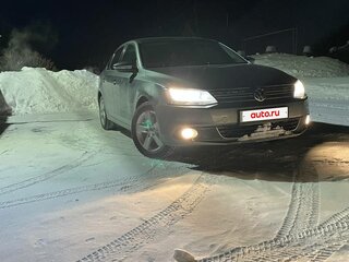 2013 Volkswagen Jetta VI, серый, 1100000 рублей, вид 3
