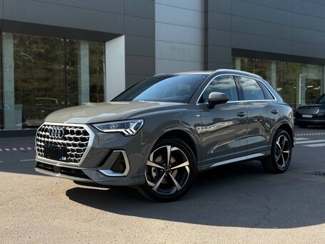 Audi Q3 II (F3)