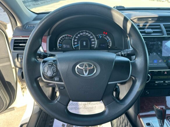 2013 Toyota Camry VII (XV50), белый - вид 14
