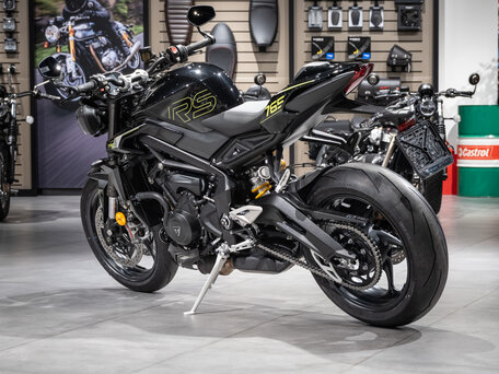 2026 Triumph Street Triple, чёрный, 1980000 рублей, вид 4