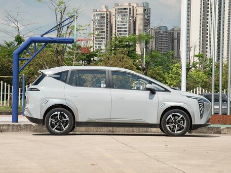 2026 Aion Y Plus 58.9 kWh, белый, 2308011 рублей, вид 5