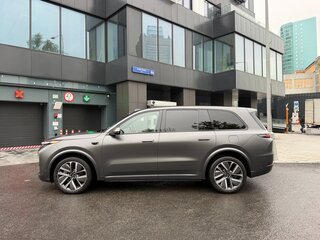 2024 Li Auto (Lixiang) L9 44.5 kWh I, серый, 6100000 рублей, вид 5