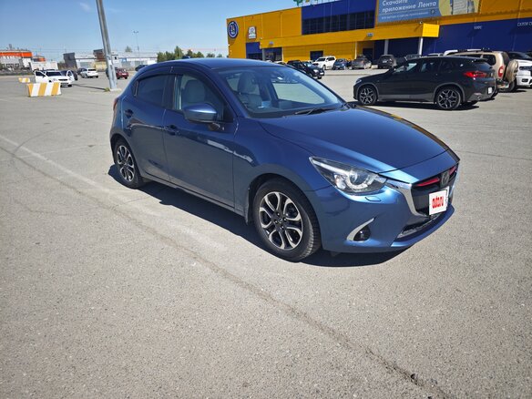 2017 Mazda Demio IV (DJ), синий, 1300000 рублей - вид 1