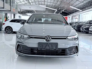 2023 Volkswagen Golf VIII, серый, 2200000 рублей, вид 2