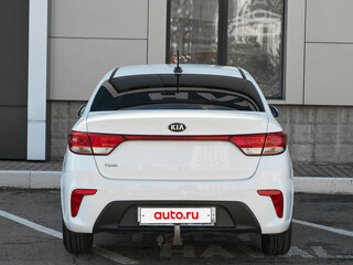 2018 Kia Rio IV, белый, 1200000 рублей, вид 5