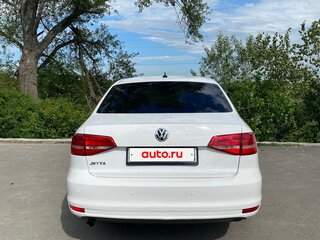 2015 Volkswagen Jetta VI Рестайлинг, белый, 1150000 рублей, вид 4