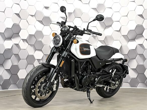 2023 Harley-Davidson X500, серебристый, 549000 рублей - вид 1