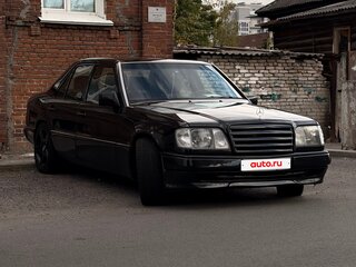 1992 Mercedes-Benz E-Класс 320 I (W124), чёрный, 1000000 рублей, вид 4