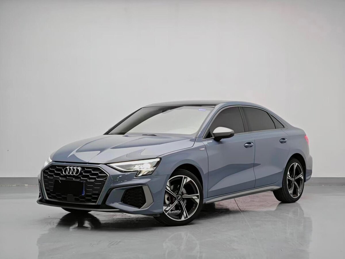 Открыть фотографии: Audi A3 IV (8Y)