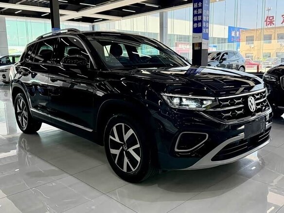2023 Volkswagen Tayron I Рестайлинг, чёрный - вид 2