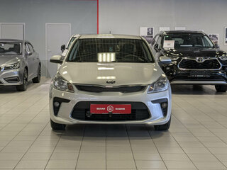 2017 Kia Rio IV, серебристый, 959900 рублей, вид 3