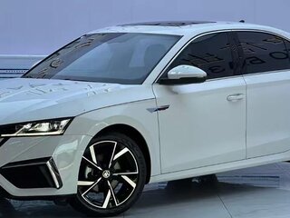 2022 Skoda Octavia IV (A8), белый, 2178000 рублей, вид 1