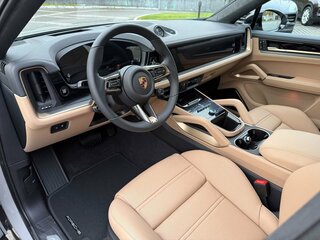 2026 Porsche Cayenne Coupé III Рестайлинг, серый, 19900000 рублей, вид 2