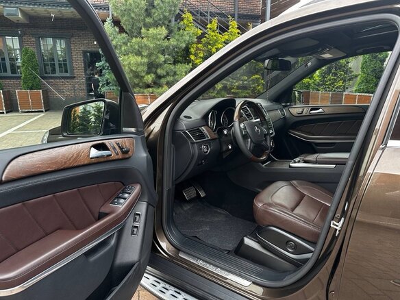 2014 Mercedes-Benz GL-Класс 400 II (X166), коричневый - вид 6