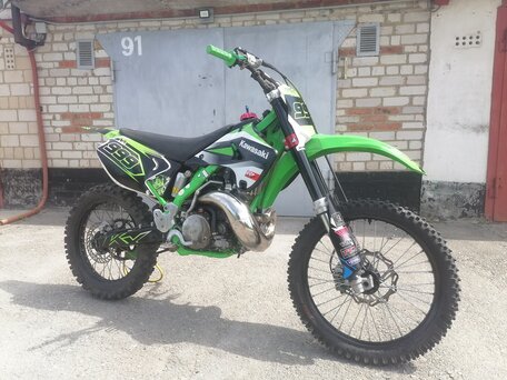 2004 Kawasaki KX 250, зелёный, 297000 рублей, вид 3