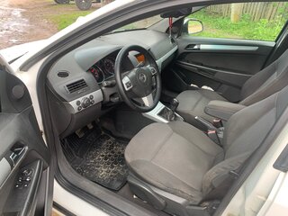2010 Opel Astra H Рестайлинг, белый, 400000 рублей, вид 5