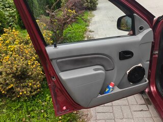 2009 Renault Logan I, красный, 300000 рублей, вид 2