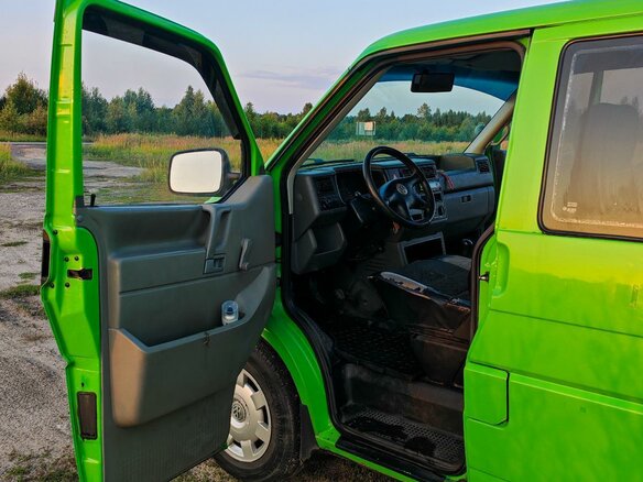 2000 Volkswagen Transporter, зелёный, 799000 рублей - вид 5