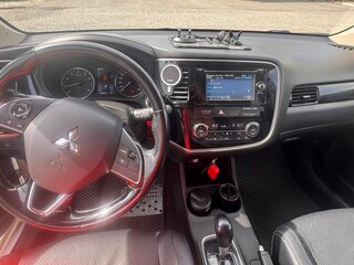2016 Mitsubishi Outlander III Рестайлинг 2, белый, 1850000 рублей, вид 5