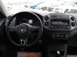 2013 Volkswagen Tiguan I Рестайлинг, серебристый, 1600000 рублей, вид 5