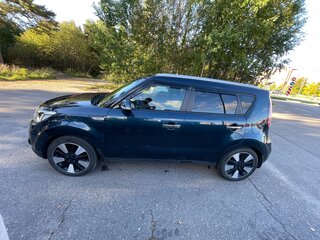 2017 Kia Soul II Рестайлинг, синий, 2000000 рублей, вид 4