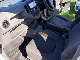 2010 Nissan AD III, белый, 475000 рублей, вид 2