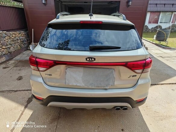 2020 Kia Rio X-Line IV, серый - вид 3