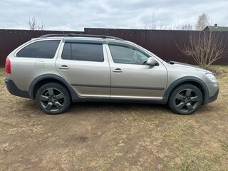 2010 Skoda Octavia Scout II (A5) Рестайлинг, серый, 770000 рублей, вид 2