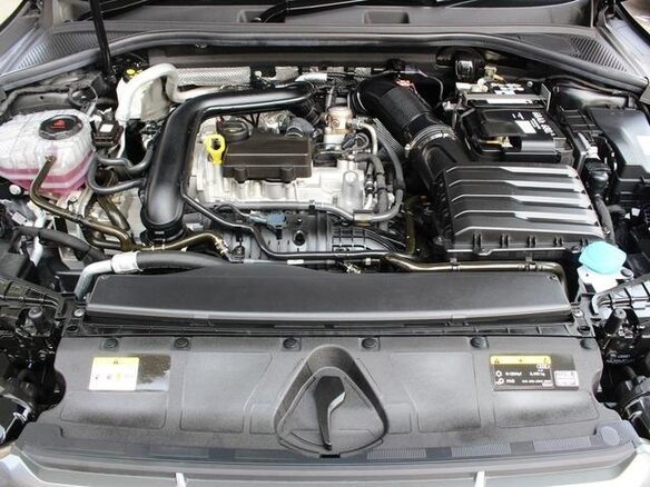 2021 Audi A3 Sportback 35 TFSI IV (8Y), жёлтый, 1956111 рублей - вид 32