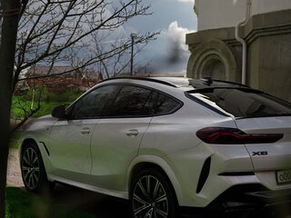 2021 BMW X6 40i III (G06), белый, 9500000 рублей, вид 5