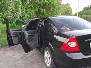 2011 Ford Focus II Рестайлинг, чёрный, 575000 рублей, вид 4