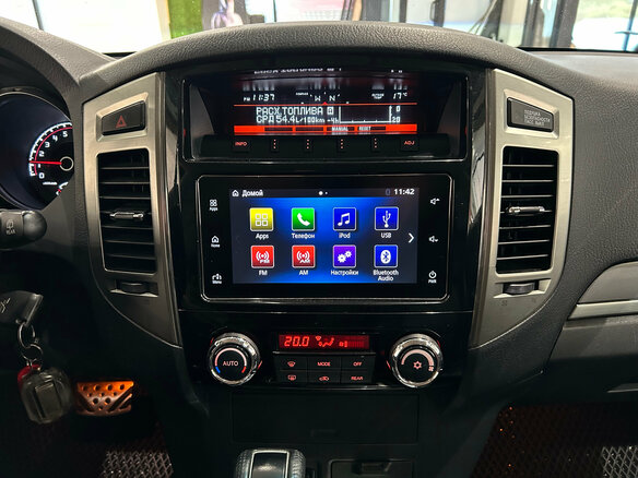 2015 Mitsubishi Pajero IV Рестайлинг 2, чёрный - вид 15