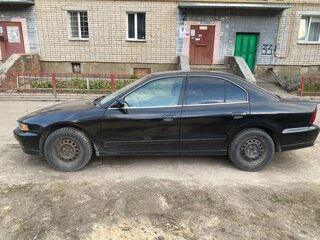 2002 Mitsubishi Galant VIII Рестайлинг, чёрный, 250000 рублей, вид 4