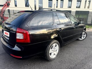 2011 Skoda Octavia II (A5) Рестайлинг, чёрный, 695000 рублей, вид 4