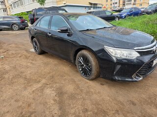 2014 Toyota Camry VII (XV50) Рестайлинг, чёрный, 1550000 рублей, вид 3