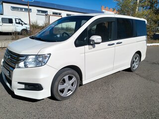 2011 Honda Stepwgn Spada IV, белый, 1395000 рублей, вид 2