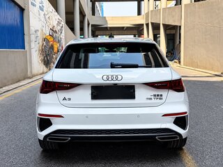 2022 Audi A3 Sportback 35 TFSI IV (8Y), белый, 1960007 рублей, вид 5