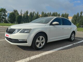 2018 Skoda Octavia III (A7) Рестайлинг, белый, 1270000 рублей, вид 1