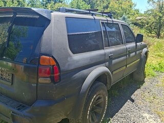 2002 Mitsubishi Pajero Sport I, чёрный, 440000 рублей, вид 3