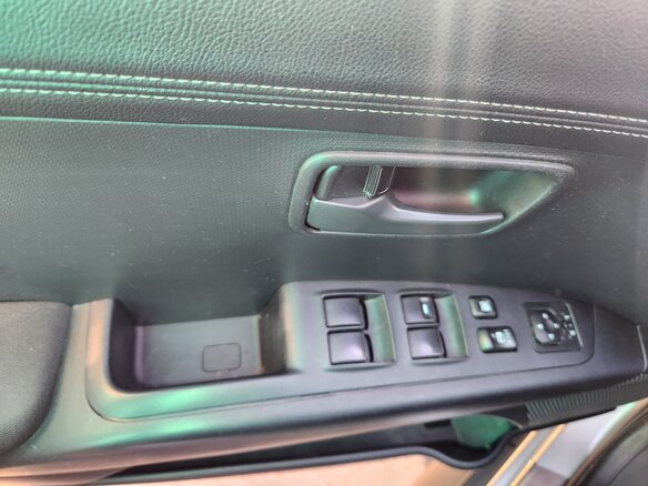 2011 Mitsubishi Outlander II Рестайлинг, серебристый, 990000 рублей - вид 14