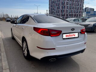 2015 Kia Optima III Рестайлинг, белый, 1600000 рублей, вид 4