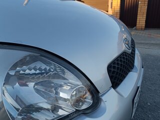 2003 Toyota Yaris I Рестайлинг, серебристый, 315000 рублей, вид 4