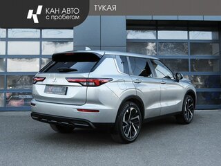 2021 Mitsubishi Outlander IV, серебристый, 2528000 рублей, вид 3